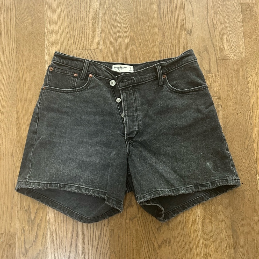 Abercrombie High Rise Dad Short (curve love)
